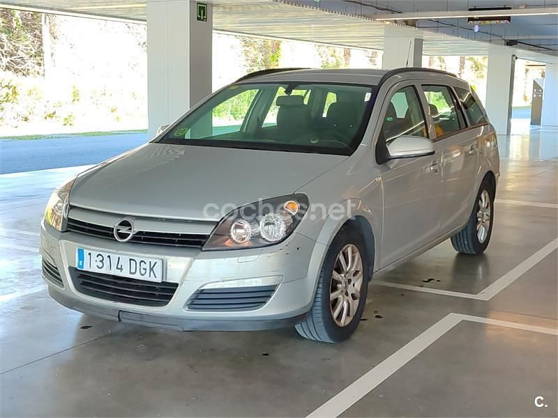 Usado Opel Astra Enjoy 100 CV (73 kW) 2005 Beige Familiar