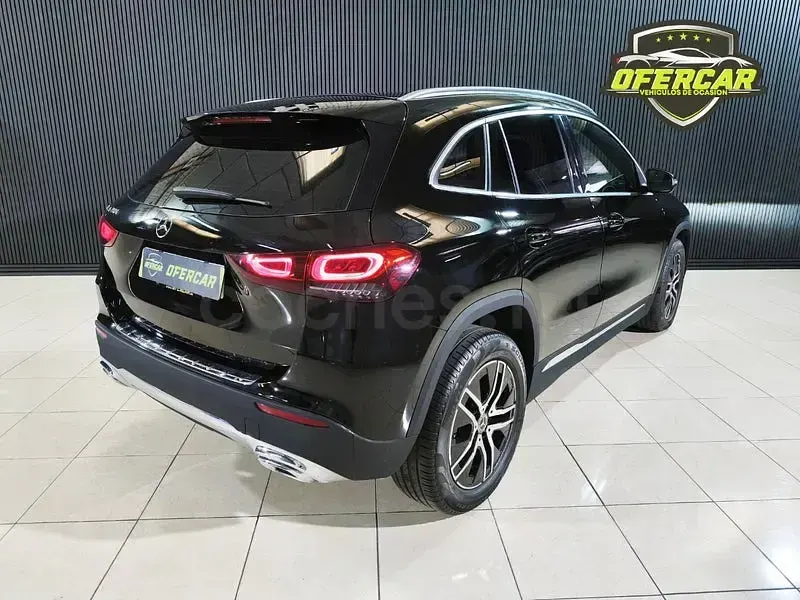 Begagnad Mercedes GLA200 163 HK (119 kW) 2021 Svart SUV