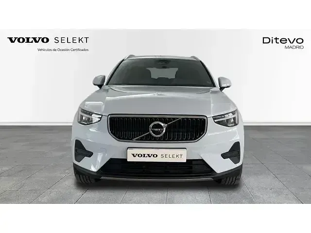 Usado Volvo XC40 Core 197 CV (144 kW) 2025 Azul SUV