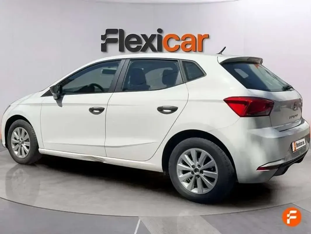 Usado Seat Ibiza Reference 80 CV (58 kW) 2019 Blanco Utilitario