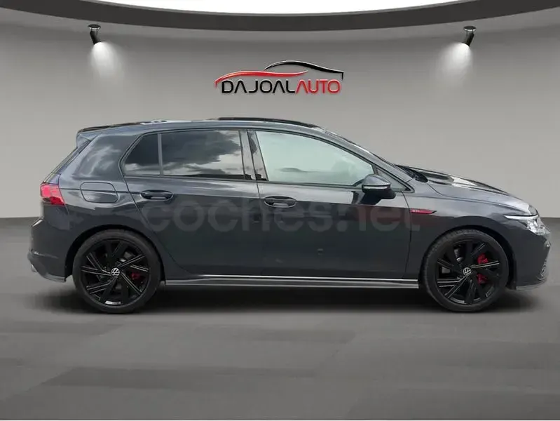 Usado VW Golf VIII GTI 245 CV (180 kW) 2024 Gris / plata Berlina