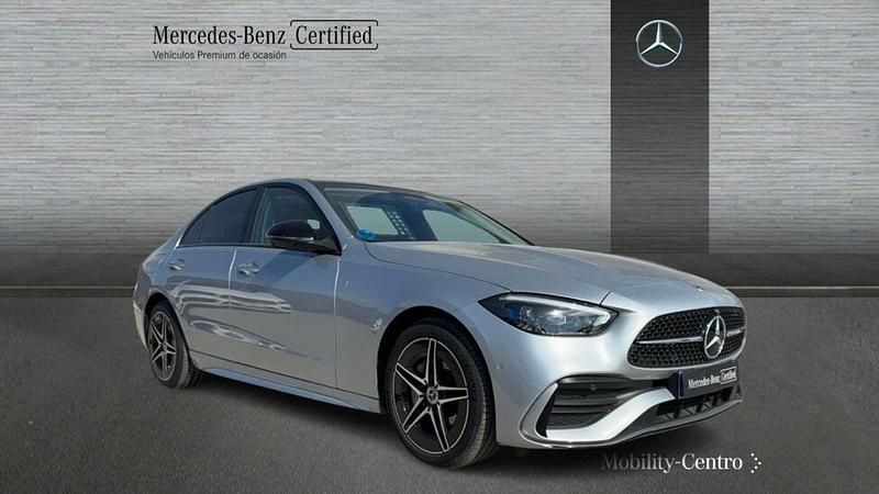 Usado Mercedes C300 312 CV (229 kW) 2024 Plata hightech Berlina