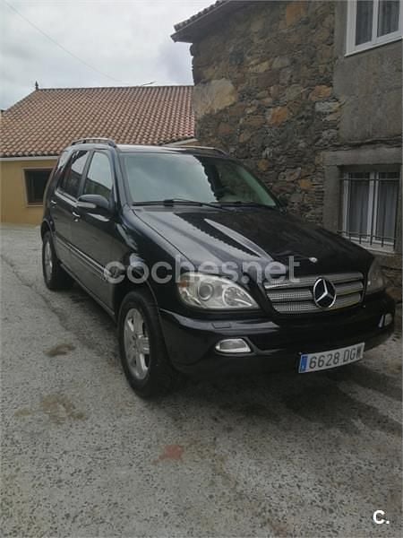 Negro Usado 2005 Mercedes ML270 Edition SUV | 6300 € (Precio justo) - Imagen 1/4