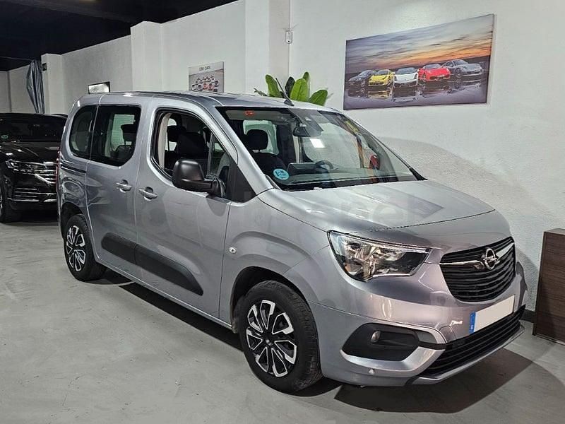 Usado Opel Combo Life Elegance 102 CV (75 kW) 2021 Gris / plata Monovolumen