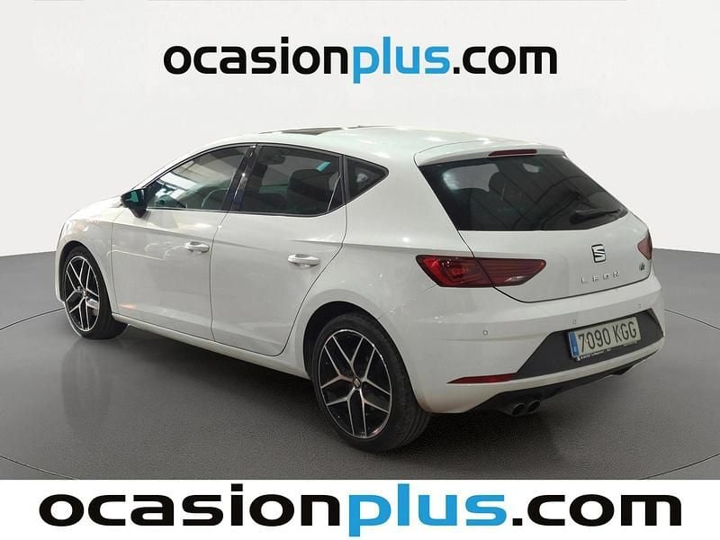 Usado Seat Leon FR 150 CV (110 kW) 2017 Blanco Utilitario