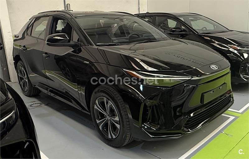 Eléctrico Usado 2025 Toyota bZ4X Advance SUV | 32.900 € (Super precio) - Imagen 1/2