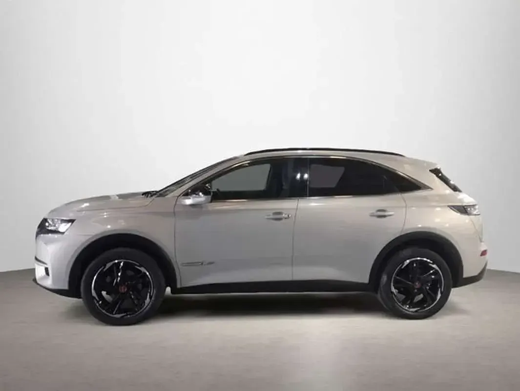 Usado DS Automobiles DS7 Crossback 131 CV (96 kW) 2022 Gris SUV