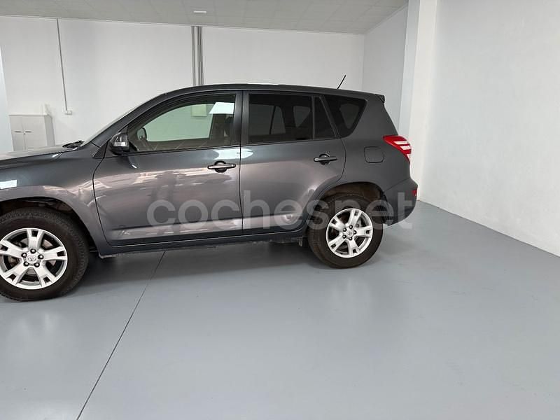 Usado Toyota RAV4 Advance 150 CV (110 kW) 2010 Gris / plata SUV