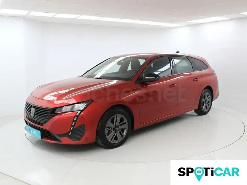 Usado Peugeot 308 130 CV (95 kW) 2023 Rojo Familiar