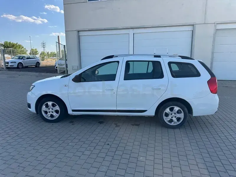 Usado Dacia Logan MCV Lauréate 90 CV (66 kW) 2016 Blanco Familiar