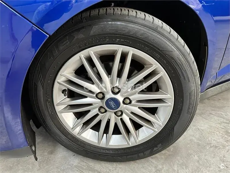 Usado Ford C-MAX Trend 125 CV (91 kW) 2015 Azul Monovolumen