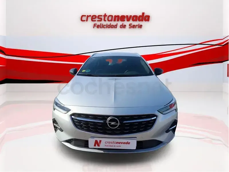 Usado Opel Insignia GS Line 122 CV (89 kW) 2021 Gris / plata Familiar