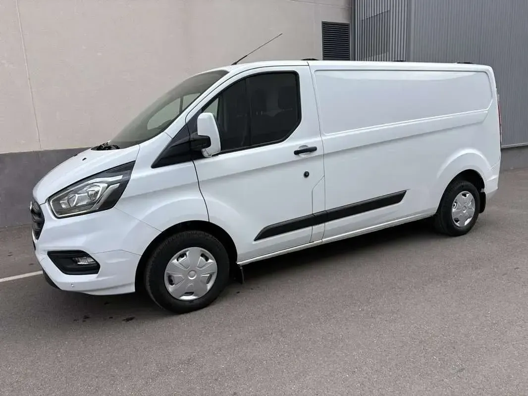Usado Ford Transit Custom Trend 131 CV (96 kW) 2023 Blanco Van