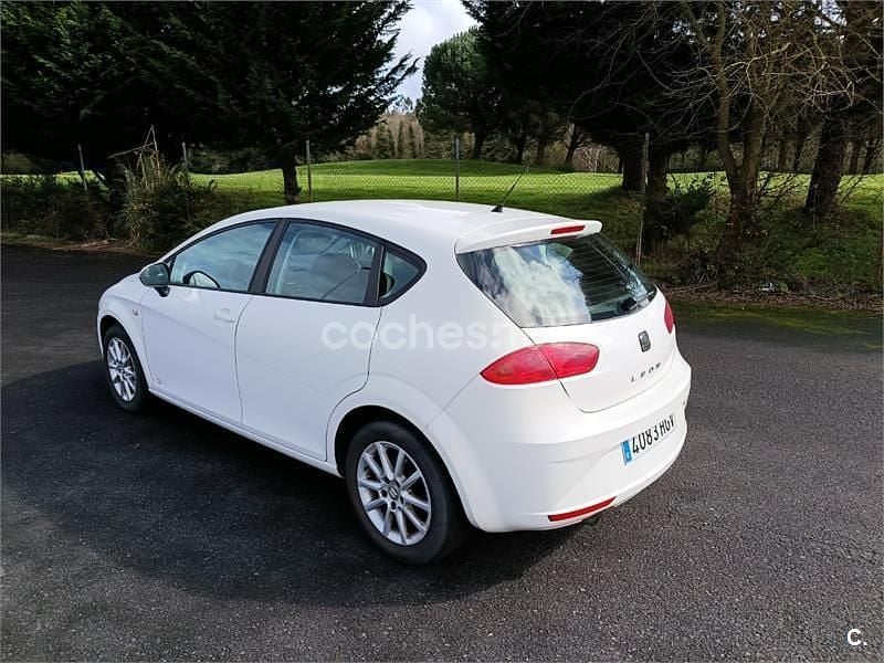 Usado Seat Leon Copa 105 CV (77 kW) 2011 Blanco Utilitario