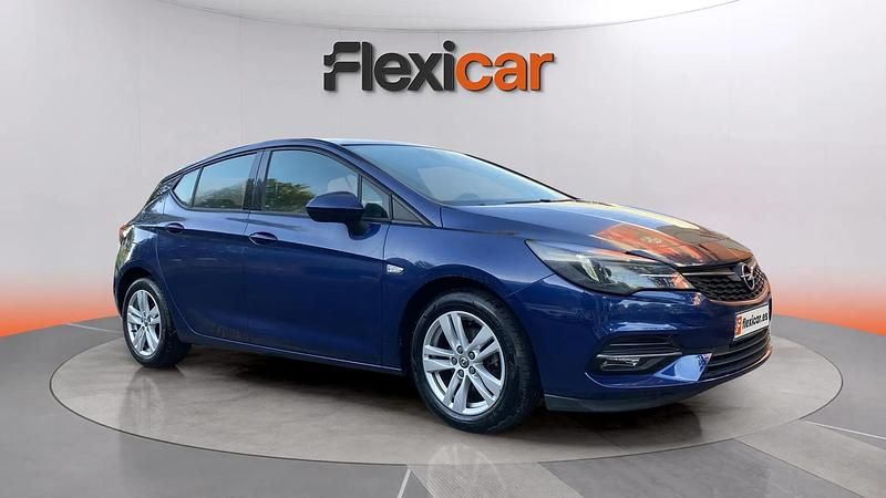 Usado Opel Astra Business Elegance 145 CV (106 kW) 2020 Azul Familiar