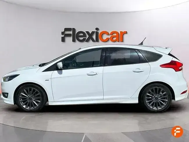 Używany Ford Focus ST-Line 125 KM (91 kW) 2018 Biały