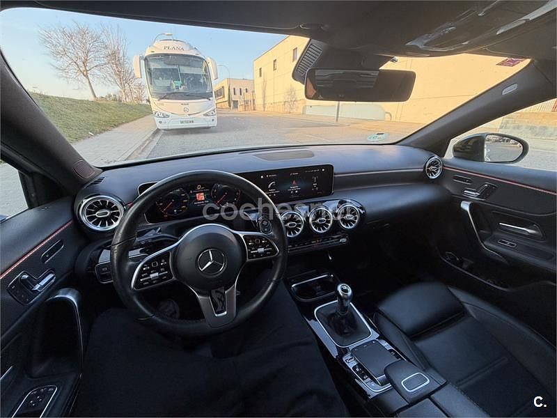 Usado Mercedes A180 122 CV (89 kW) 2018 Blanco Berlina