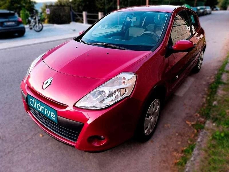 Usado Renault Clio II Authentique 75 CV (55 kW) 2010 Burdeos Berlina