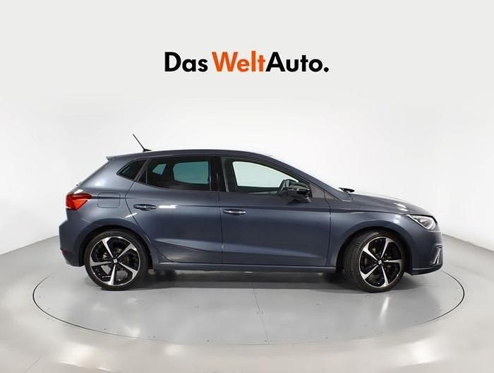 Usado Seat Ibiza FR 110 CV (80 kW) 2021 Gris Berlina
