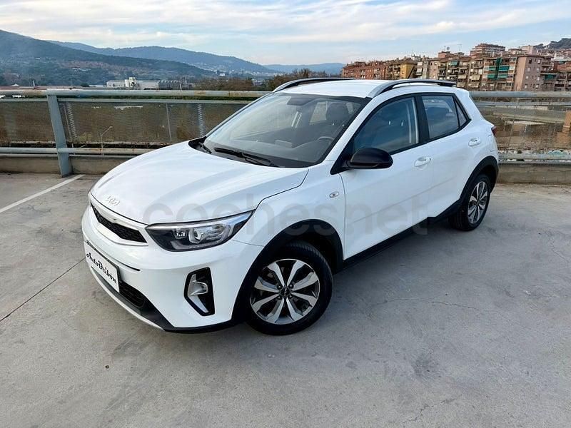 Usado Kia Stonic Plus 100 CV (73 kW) 2022 Blanco SUV