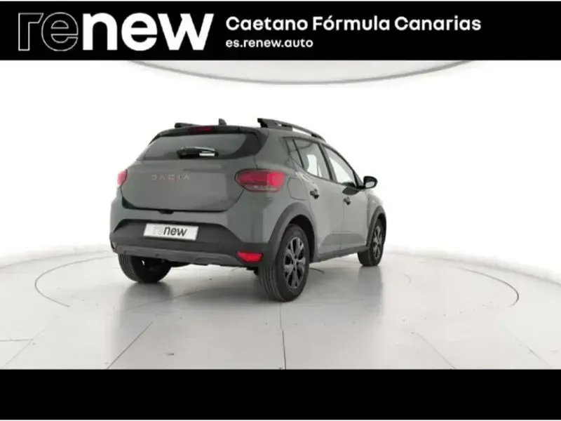 Usado Dacia Sandero Extreme 101 CV (74 kW) 2025 Verde Utilitario