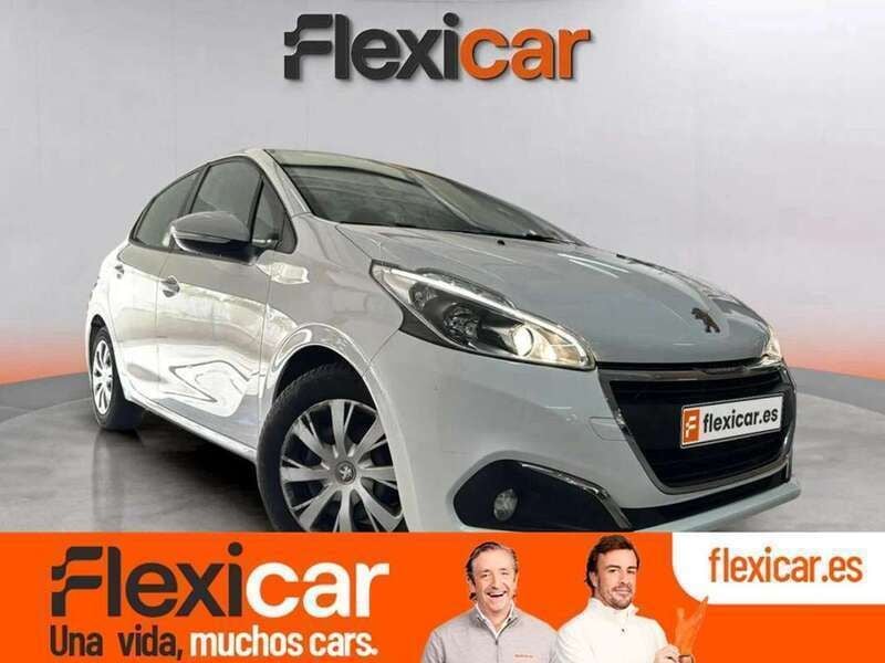 Blanco Usado 2019 Peugeot 208 Active Utilitario | 8890 € (Super precio) - Imagen 1/4