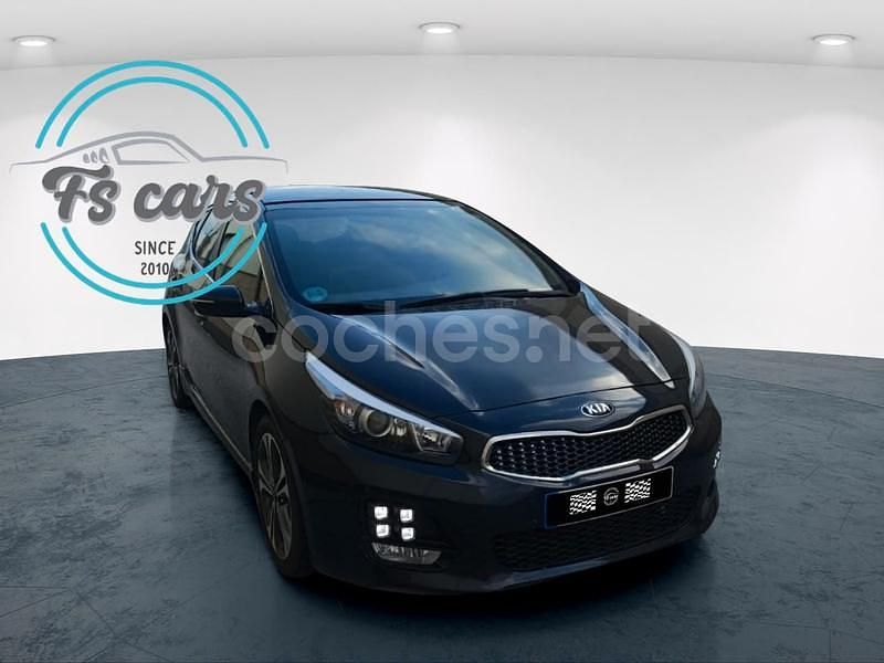 Negro Usado 2017 Kia Ceed GT GT-Line Berlina | 11.990 € (Precio justo) - Imagen 1/4