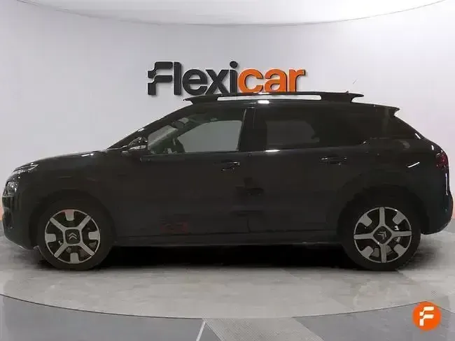 Usado Citroën C4 Cactus PureTech 110 CV (80 kW) 2019 Negro Utilitario