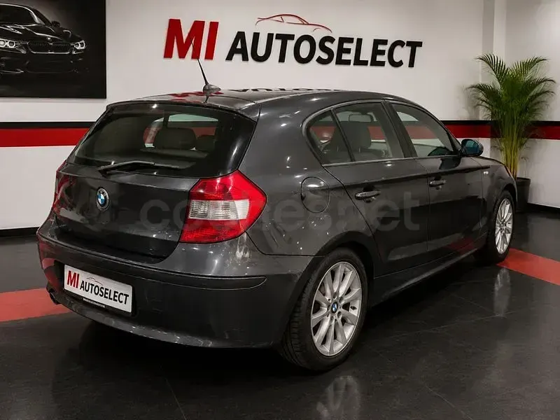 Usado BMW 120 Comfort Edition 177 CV (130 kW) 2007 Gris / plata Utilitario