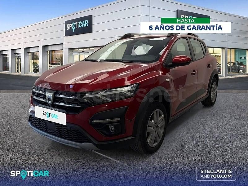 Usado Dacia Sandero Expression 91 CV (66 kW) 2022 Gris / plata Berlina