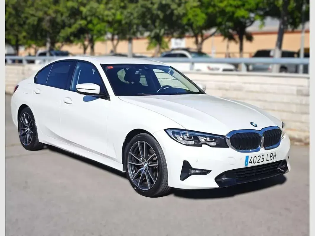 Usado BMW 320 Comfort Edition 190 CV (139 kW) 2019 Blanco Berlina