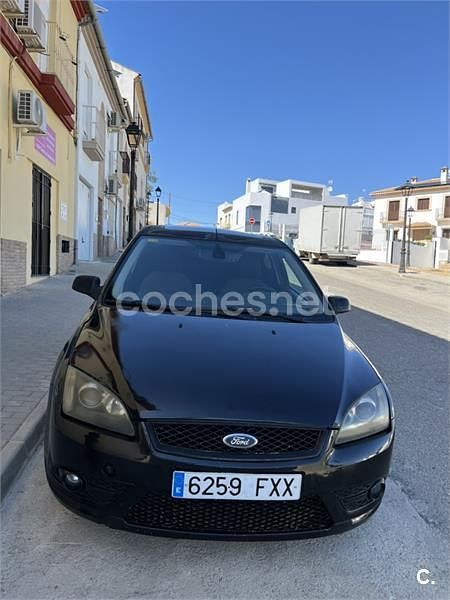 Usado Ford Focus Trend 115 CV (84 kW) 2007 Negro Berlina