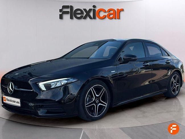 Usado Mercedes A200 150 CV (110 kW) 2021 Negro Berlina
