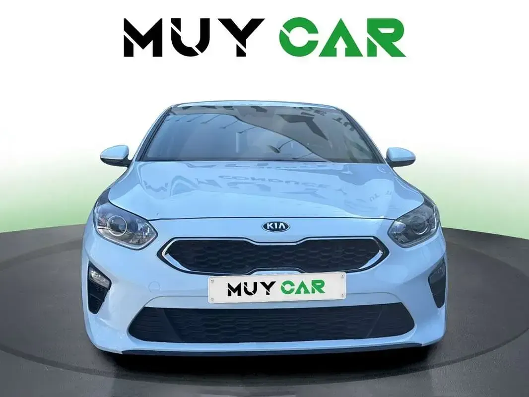 Usado Kia Ceed 120 CV (88 kW) 2021 Blanco Utilitario
