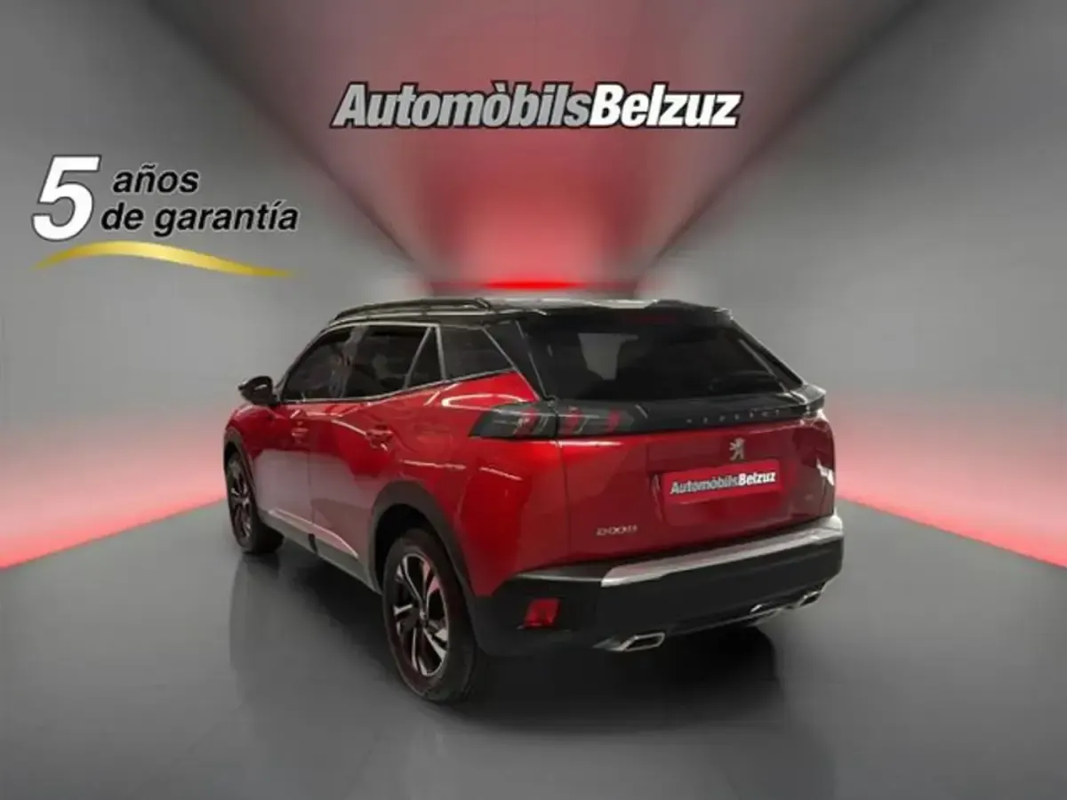Usado Peugeot 2008 GT 131 CV (96 kW) 2023 Rojo SUV