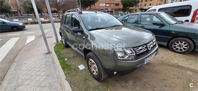 Usado Dacia Duster Lauréate 109 CV (80 kW) 2015 Verde SUV