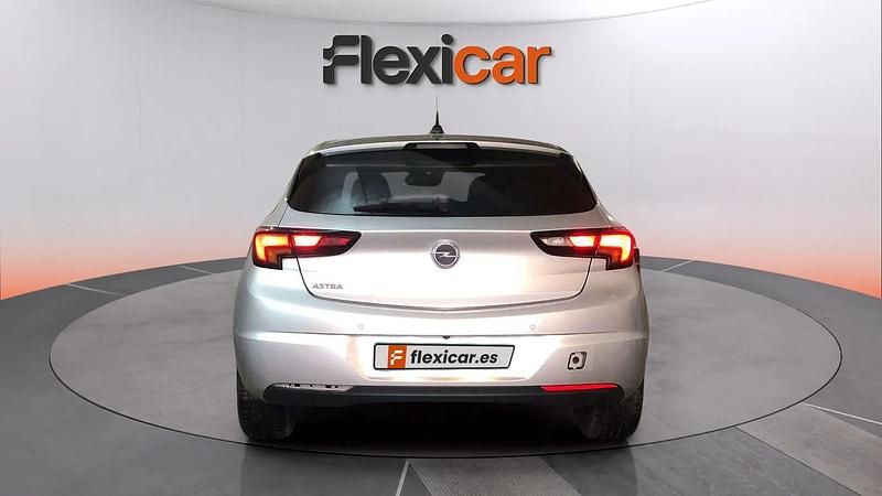 Usado Opel Astra GS Line 131 CV (96 kW) 2019 Gris Berlina