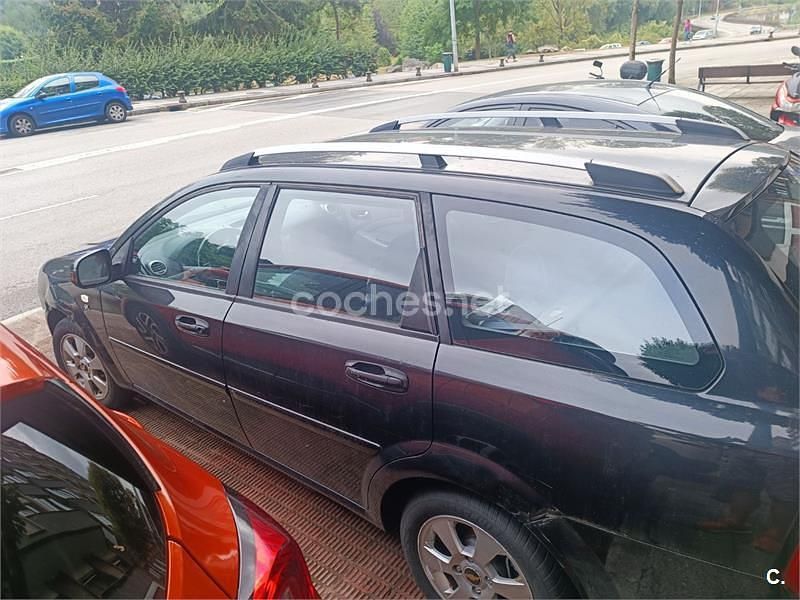 Negro Usado 2010 Chevrolet Nubira SX Familiar | 3000 € - Imagen 1/4