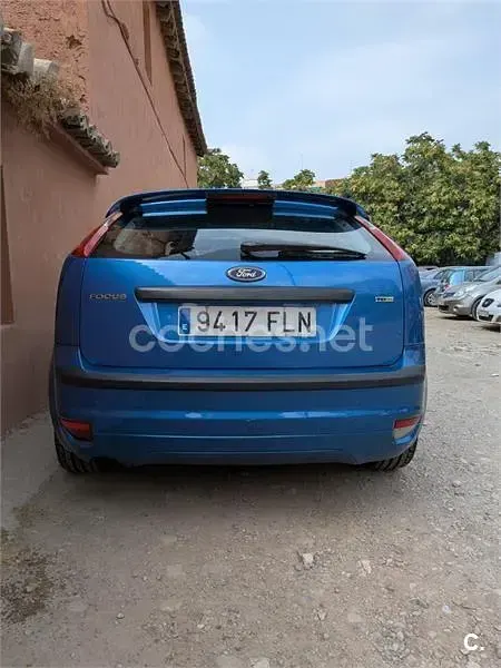 Usado Ford Focus Sport 115 CV (84 kW) 2006 Azul Berlina