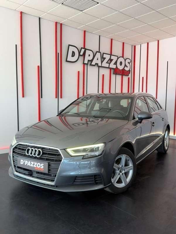 Usado Audi A3 Sportback 116 CV (85 kW) 2020 Gris Utilitario