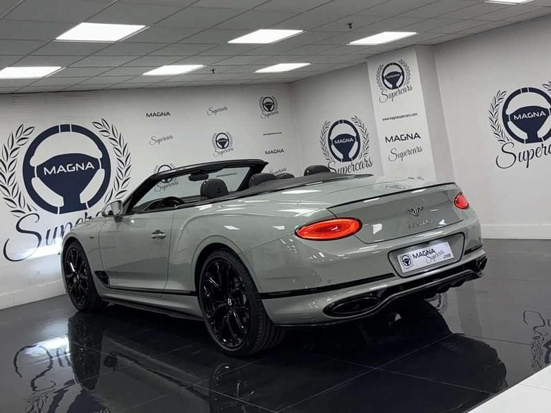 Usado Bentley Continental 659 CV (484 kW) 2024 Gris Berlina