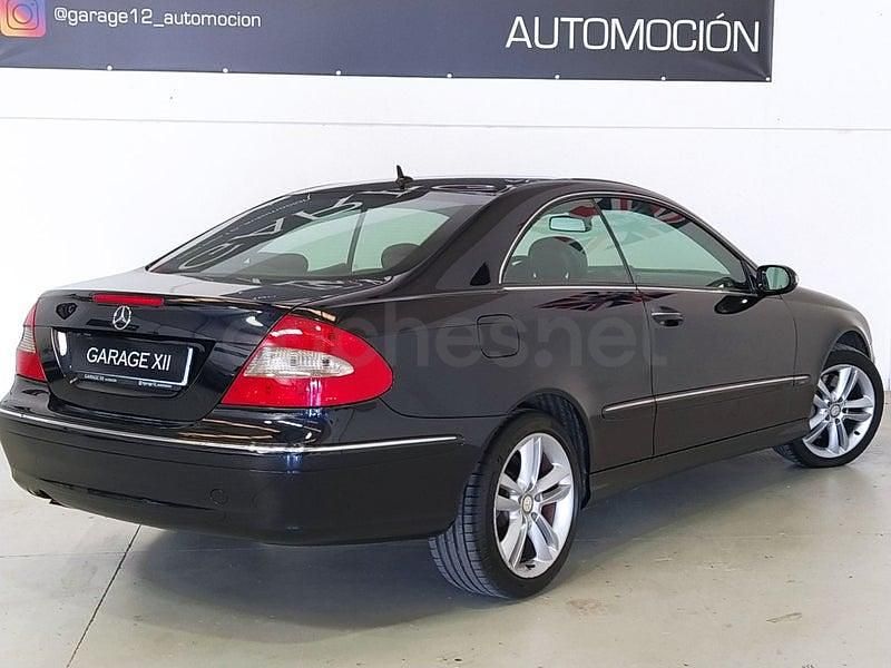 Usado Mercedes CLK320 Avantgarde 224 CV (164 kW) 2009 Azul Coupe