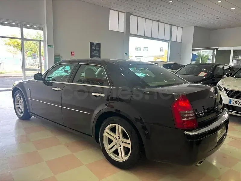 Usado Chrysler 300C 218 CV (160 kW) 2007 Negro Berlina