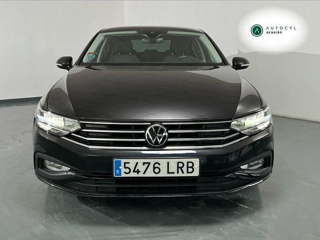 Usado VW Passat Business 122 CV (89 kW) 2022 Azul Familiar