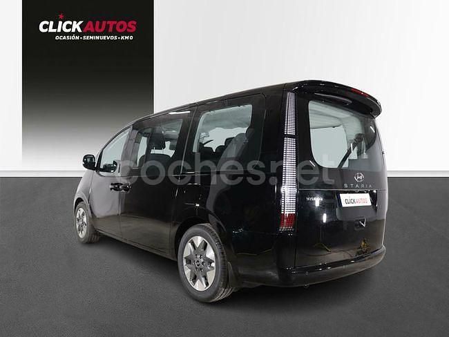 Usado Hyundai Staria 177 CV (130 kW) 2023 Negro Monovolumen