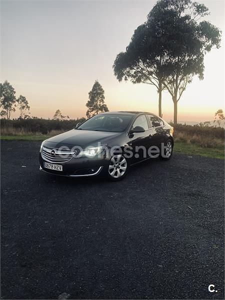 Gris / plata Usado 2014 Opel Insignia Excellence Berlina | 7500 € (Precio justo) - Imagen 1/4