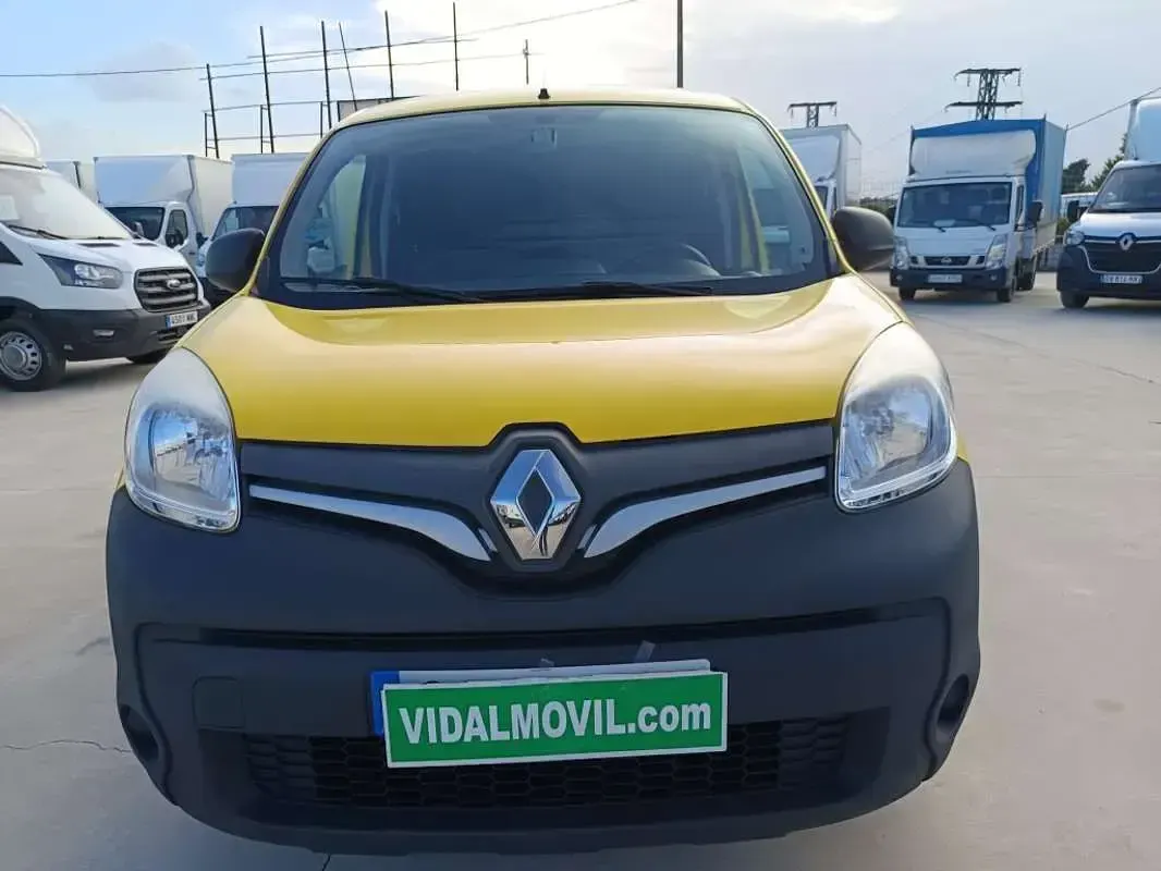 Usado Renault Kangoo 90 CV (66 kW) 2019 Amarillo Monovolumen