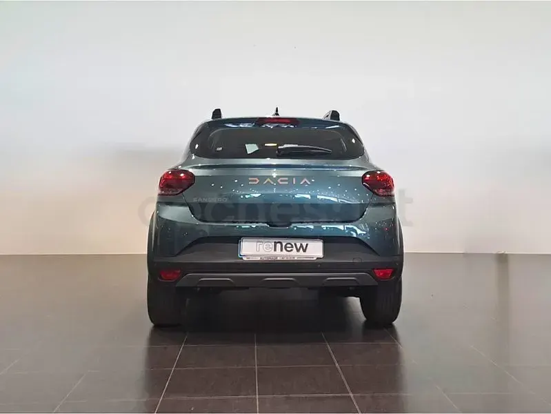Usado Dacia Sandero Extreme 101 CV (74 kW) 2024 Verde Berlina