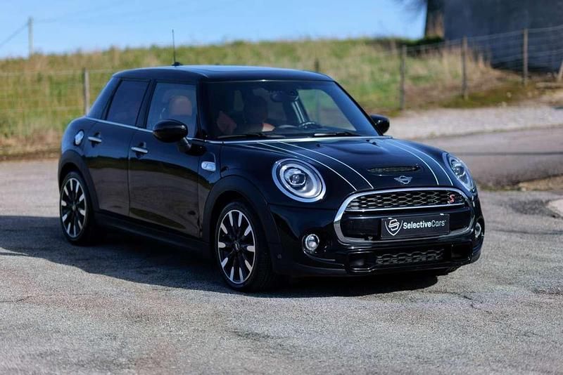 Usado Mini Cooper S 192 CV (141 kW) 2021 Negro Utilitario
