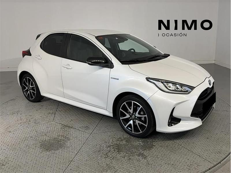 Otro Usado 2021 Toyota Yaris Hybrid Style Berlina | 19.900 € (Un poco caro) - Imagen 1/4